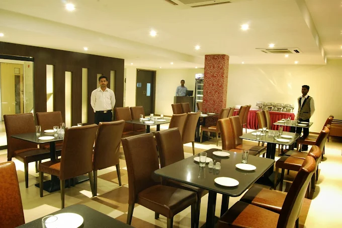 Family dining experience at Vinayaga by Poppys Kumbakonam