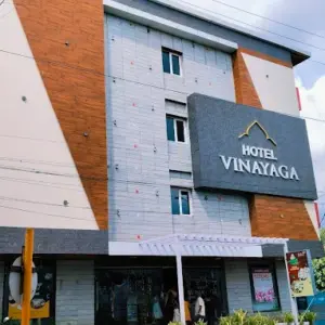 Clean and spacious rooms at Vinayaga by Poppys Kumbakonam