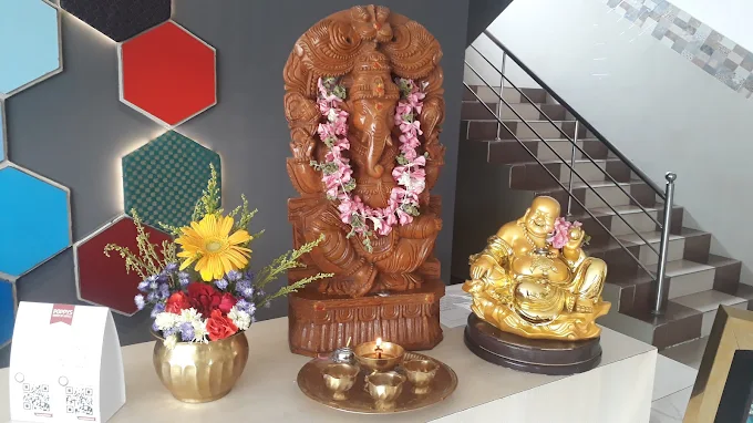 Comfortable Stay Near Temples with Honest Hospitality