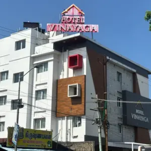 Family-friendly hotel rooms at Vinayaga by Poppys Kumbakonam
