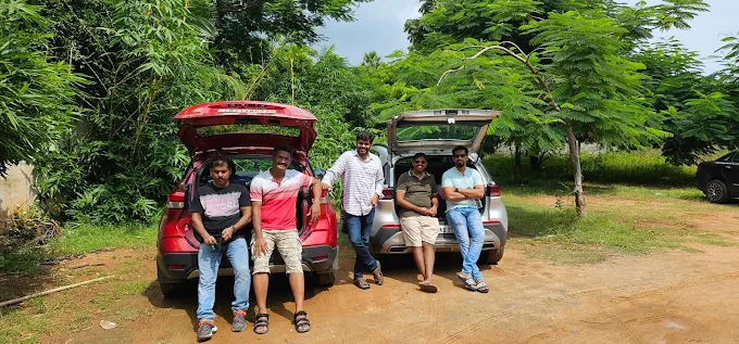 Warm Service in a Prime Location