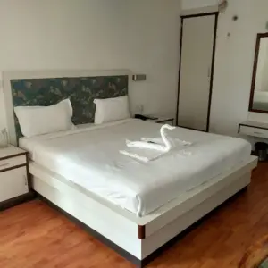 Welcoming reception and well-maintained hotel in Kodaikanal