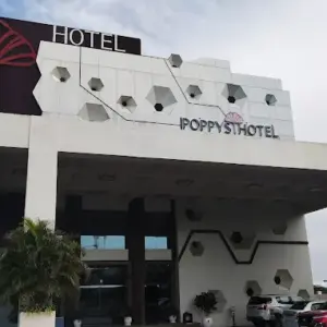 Guest experience at luxury lobby reception at Poppys Hotel Madurai