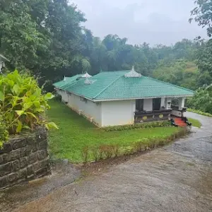 Scenic hill view and peaceful surroundings at Tuskers Hill Resort Anaikatti