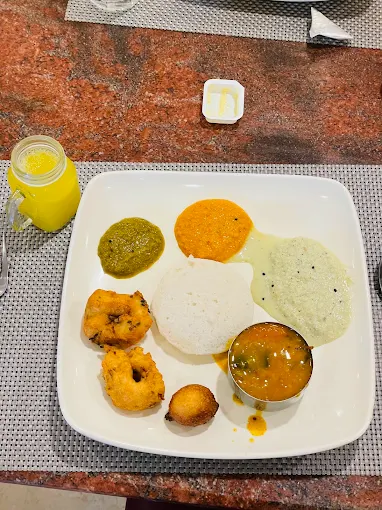 Warm Hospitality and Authentic Food Experience