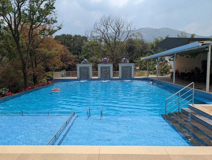 Spacious Stay with Activities & Scenic Comfort