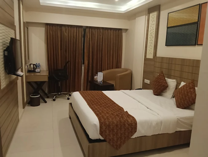Excellent Location & Well-Equipped Rooms